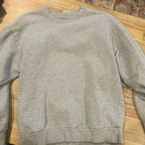 ARITZIA TNA CREW SWEATSHIRT